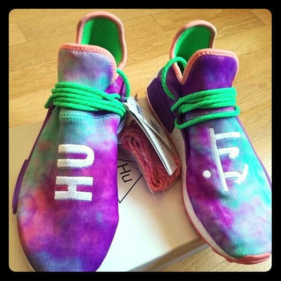 *Shoe & Short Holi Bundle* - Picture 1 of 7